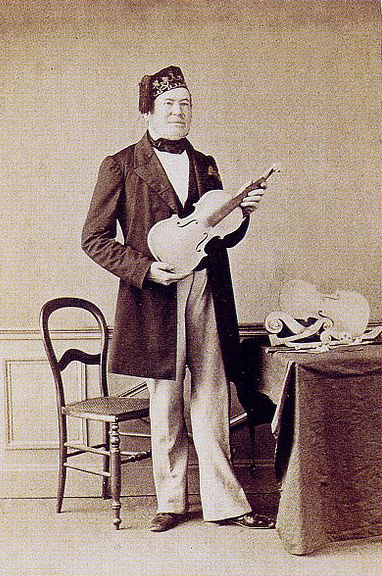 Mirecourt: la gran cuna francesa de la fabricación de violines. 2 Vuillaume photo 1860