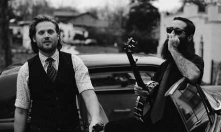 El fiddler Chance McCoy, junto con JP Harris, de gira por España