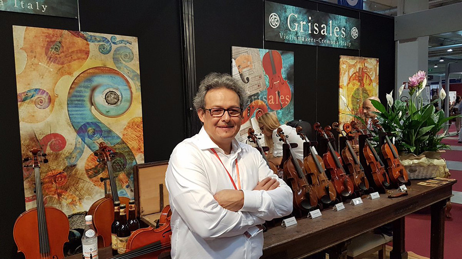 «Clinic» de instrumentos sin coste por el luthier Giorgio Grisales en Violines De Luthier