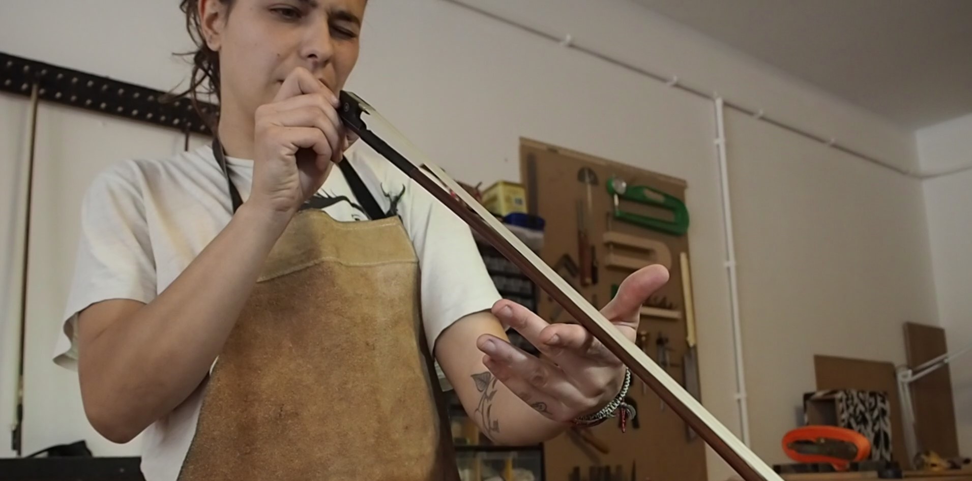 Mireia R. Ferré, Luthier - Archetier 3 foto principi video
