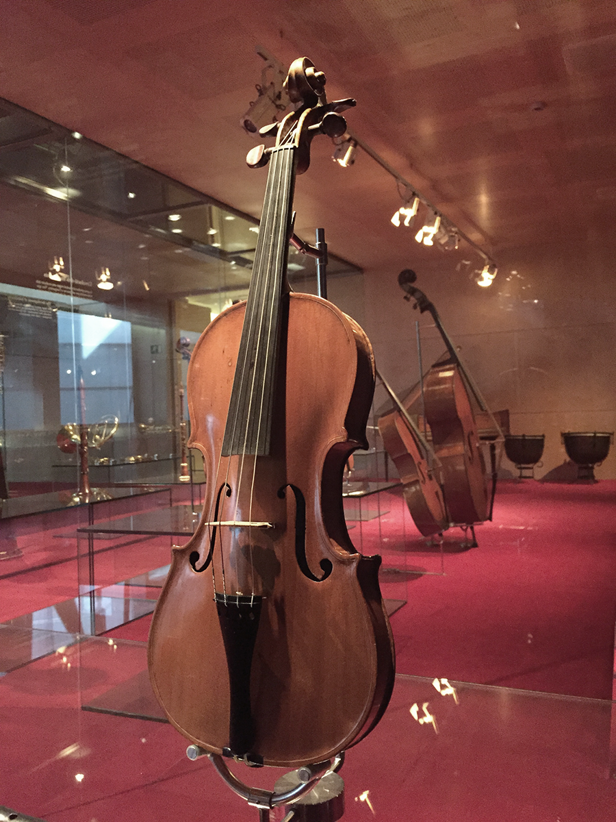 Violín en Museo de la Música de Barcelona